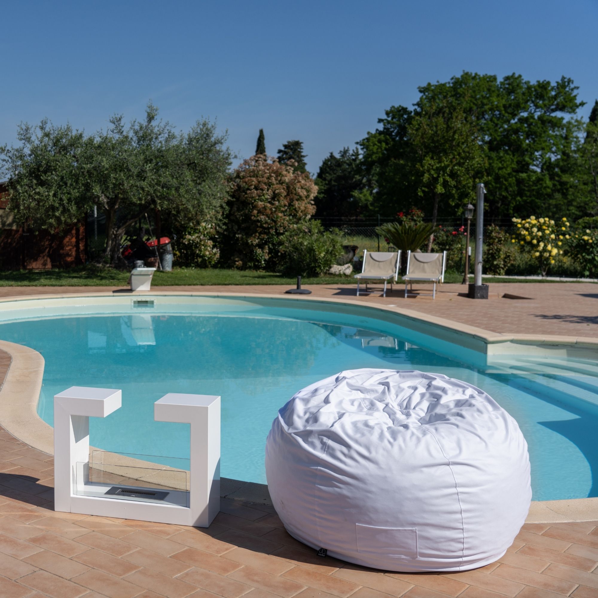 Poltrona sacco da esterno <span>Joy Bianco</span> - immagine 4