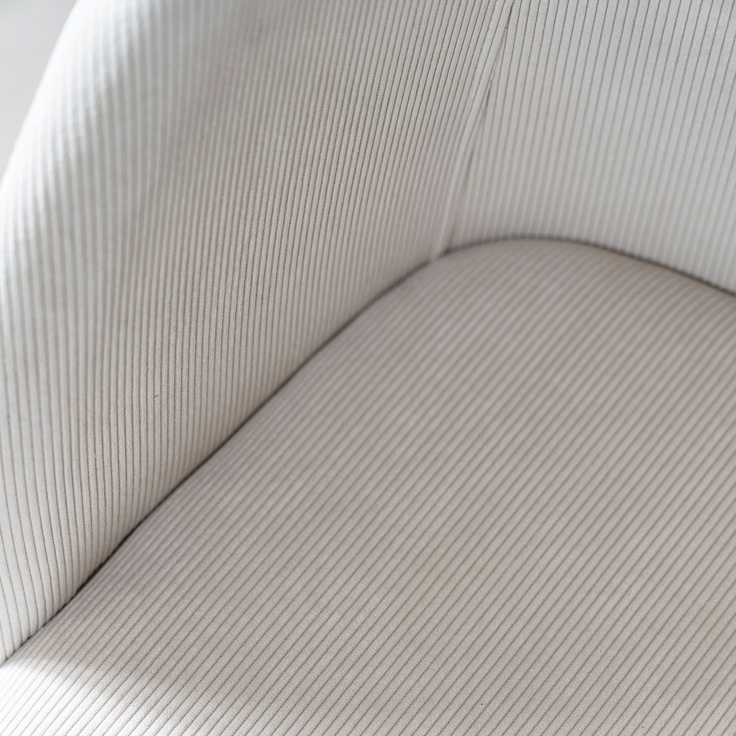 Sedia imbottita in tessuto a coste<span> GREIGE SOPHIA</span> - immagine 4