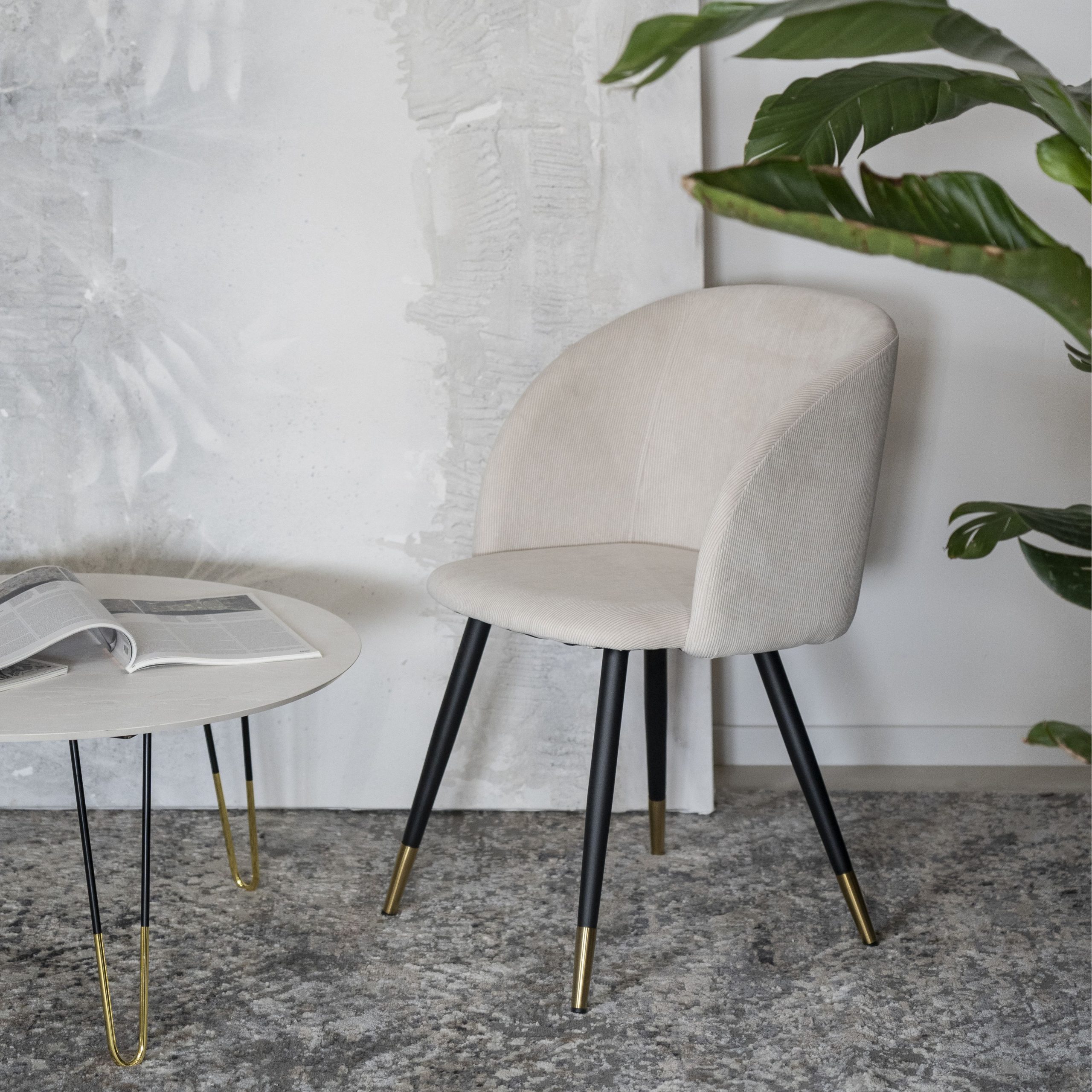 Sedia imbottita in tessuto a coste<span> Greige e oro SOPHIA</span> - immagine 3