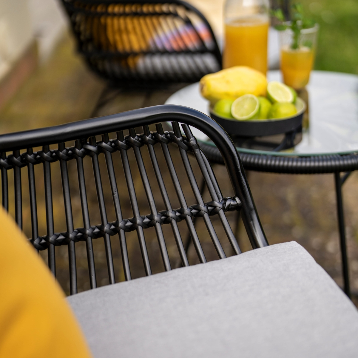 Set da esterno effetto vimini nero Juba - immagine 5