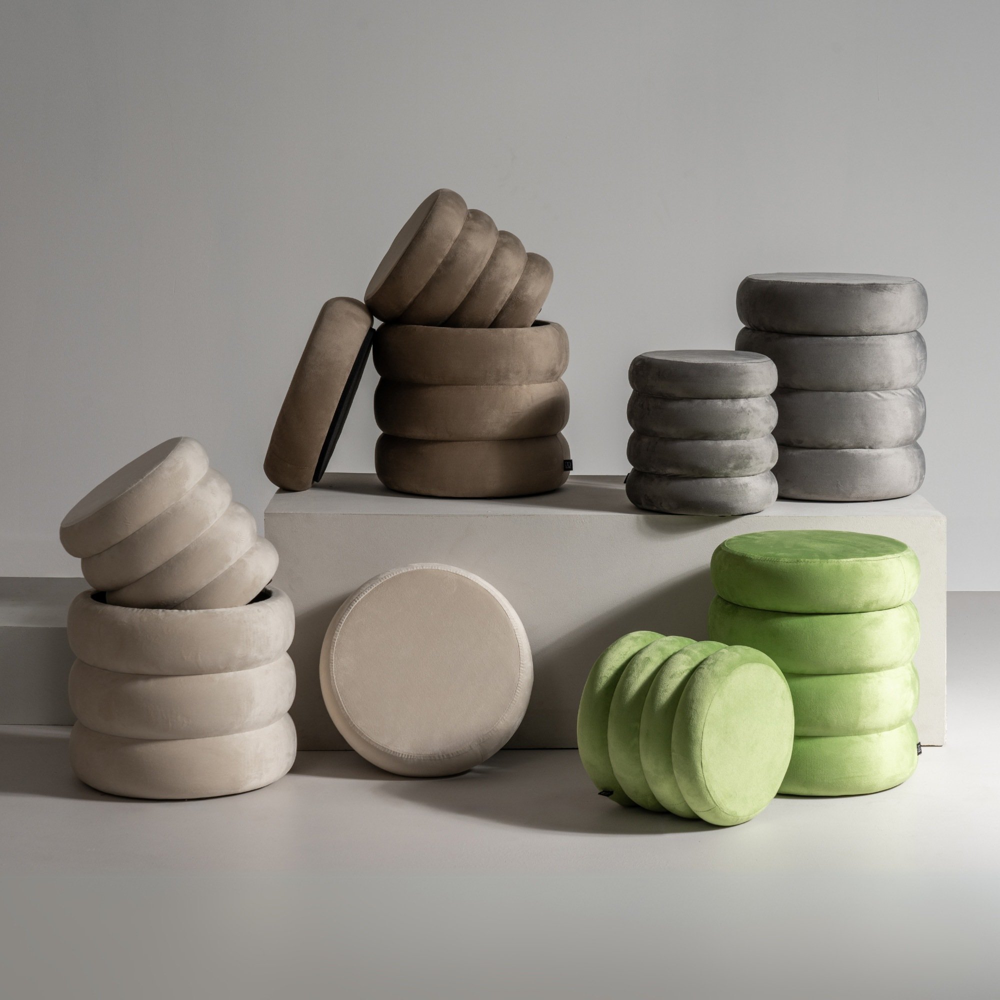 Set di 2 pouf contenitori in velluto <span>Twirly Tortora</span> - immagine 4