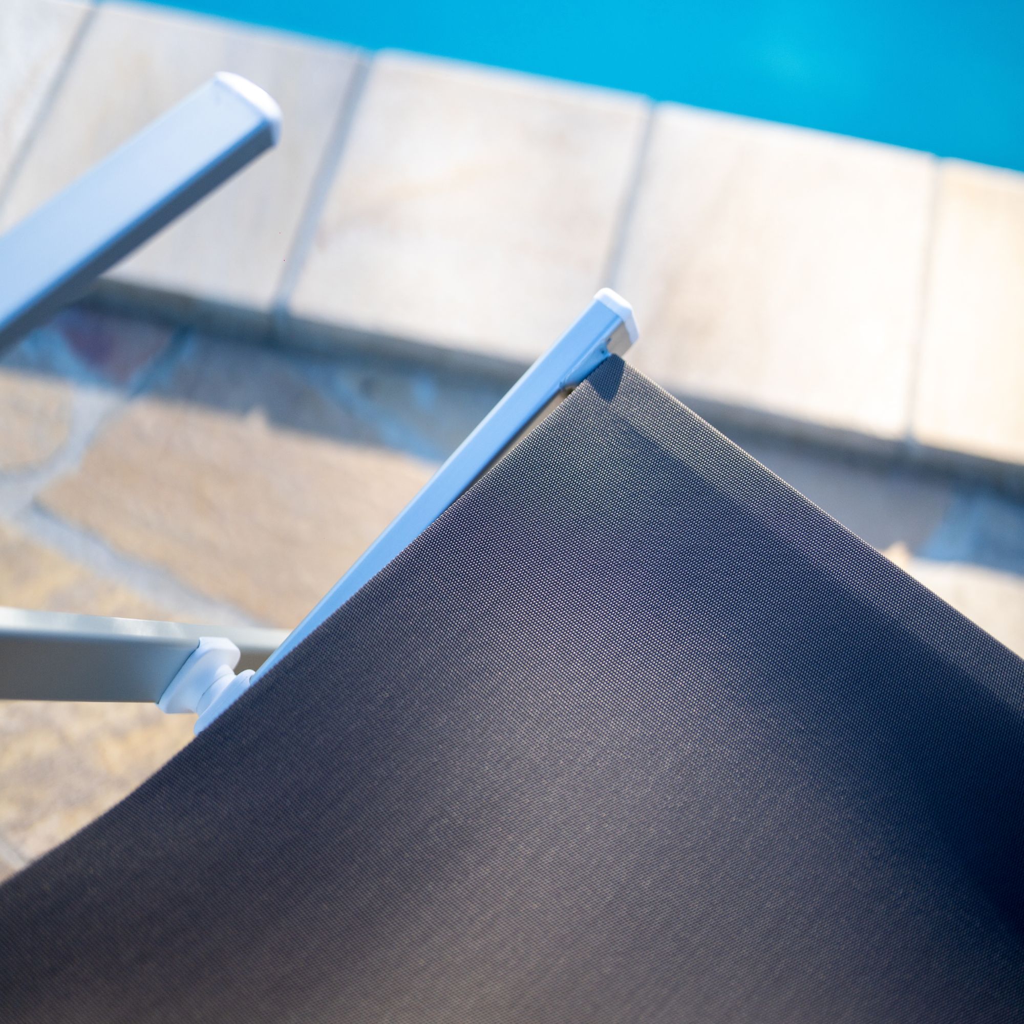 Sdraio con braccioli Silver BAGUS - immagine 5