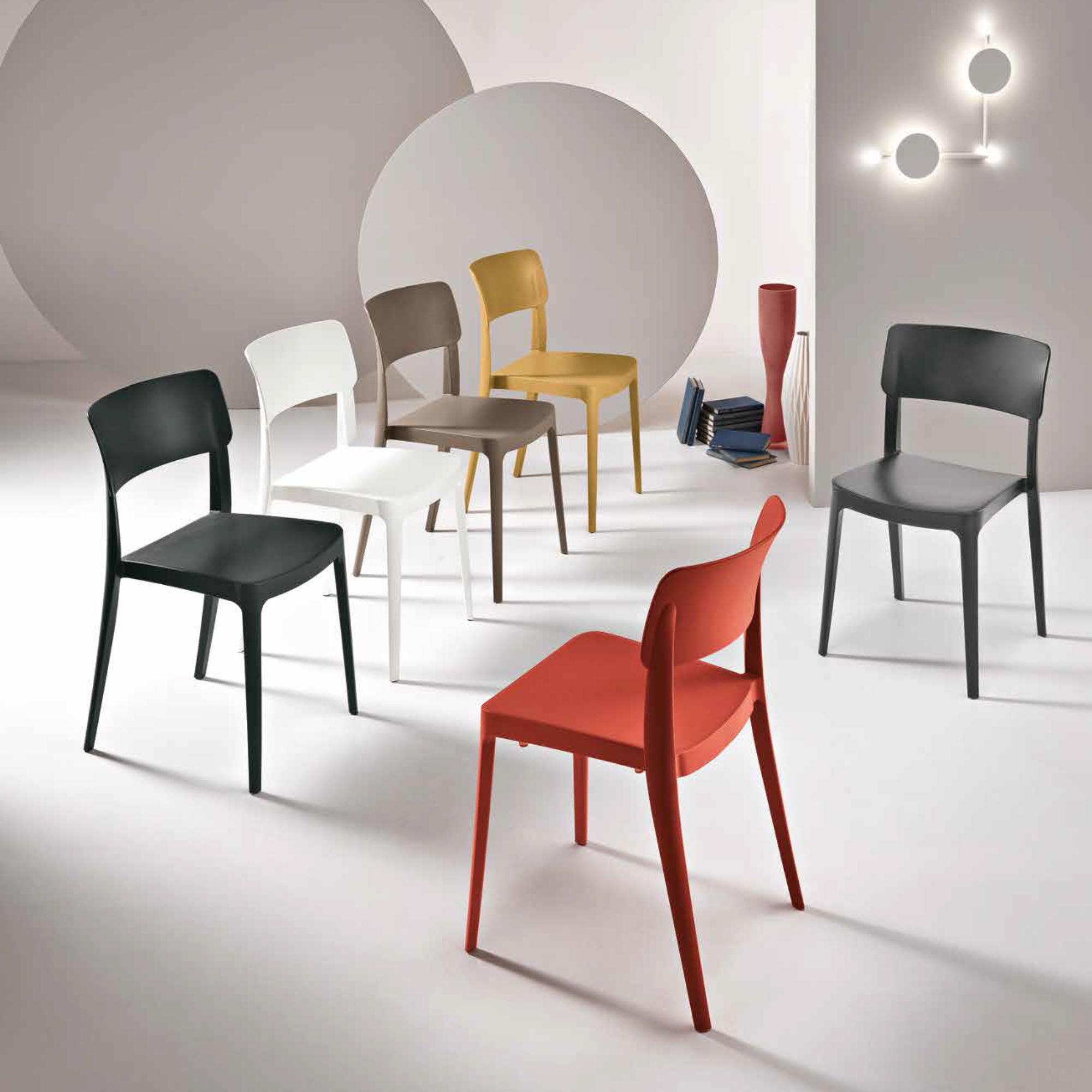 Sedia impilabile in polipropilene <span>Tortora RUNA</span> - immagine 4