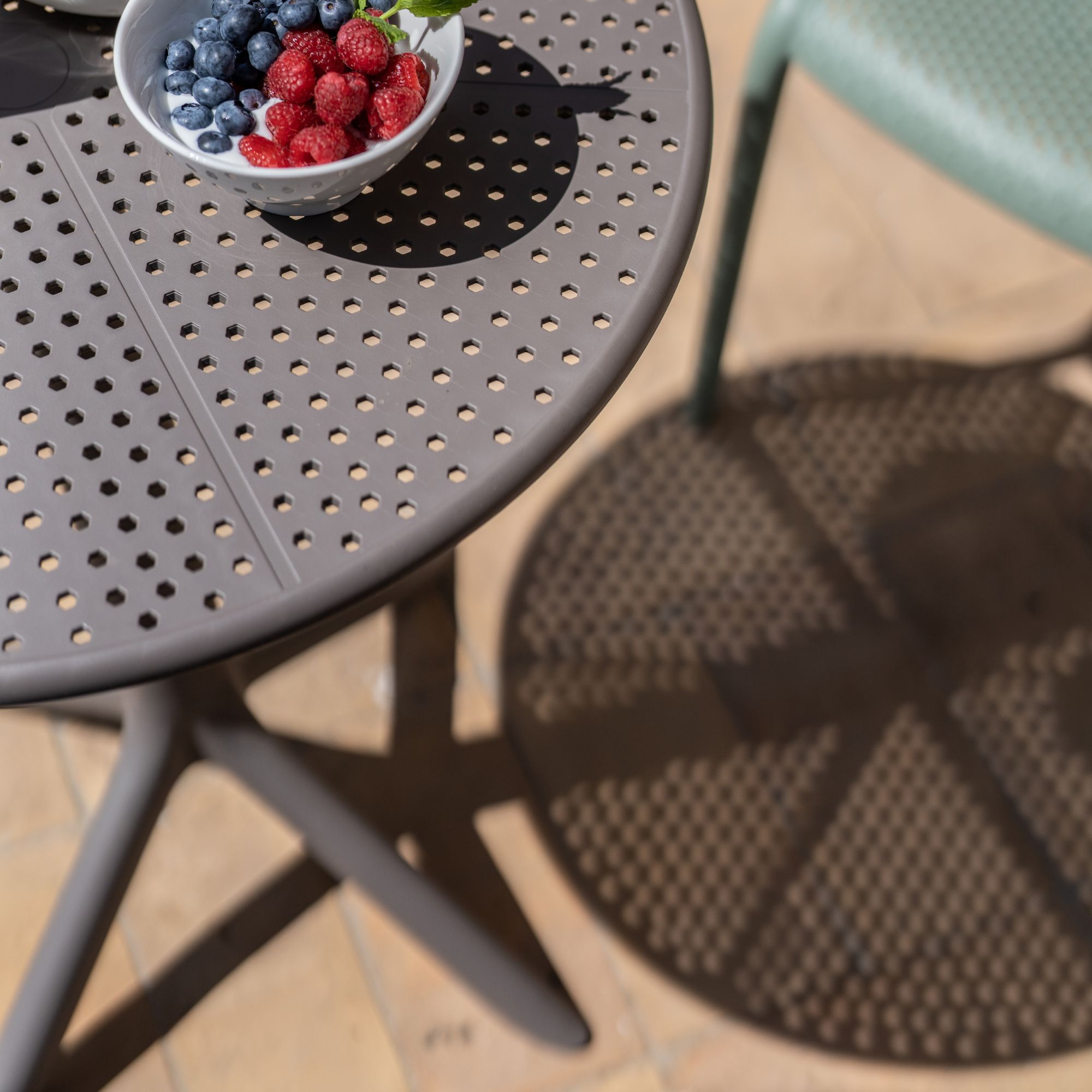 Set Bistrot Esterno <span>Tavolino e 2 sedie GAP</span> - immagine 3